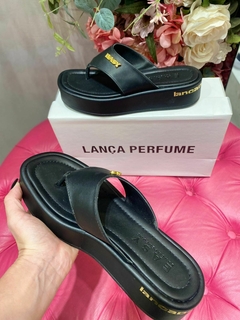 CHINELO PLATAFORMA LANÇA PERFUME