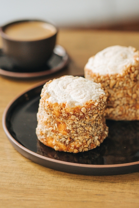 Alfajor de ddl y mani keto Dabin Fit. Sin gluten