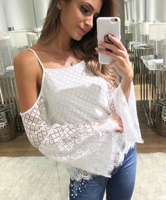 Blusa renda ombrinho