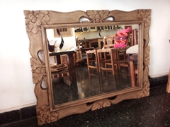 Espejos con marco de madera tallada - comprar online