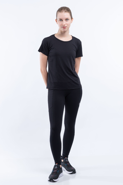 TRAVELER T-SHIRT PRETO - FEM - comprar online