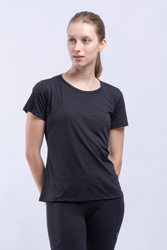 TRAVELER T-SHIRT PRETO - FEM - YARIPO - Loja Online | Moda consciente