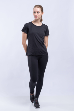 TRAVELER T-SHIRT PRETO - FEM - loja online