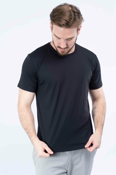 TRAVELER T-SHIRT - PRETO - MASC