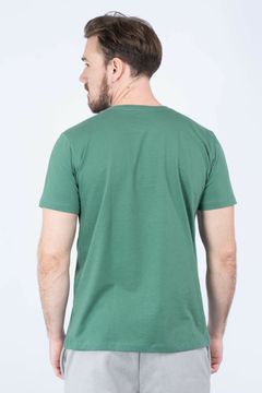 CAMISETA ALGODÃO ORGÂNICO - VERDE INTENSE - MASC na internet