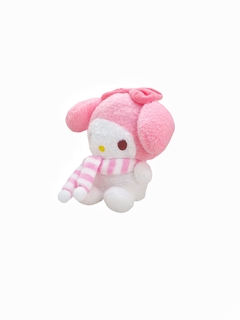 My Melody con bufanda en internet