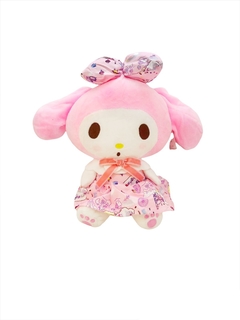 Peluche SANRIO My Melody vestido y moño 20cm