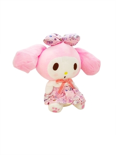 Peluche SANRIO My Melody vestido y moño 20cm en internet