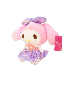 Peluche SANRIO My Melody vestido y moño 20cm