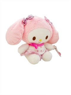 Peluche SANRIO My Melody vestido cuadrille 20cm en internet