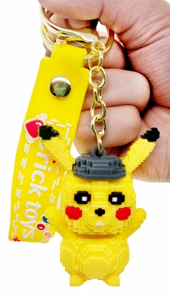 Llavero silicona Pikachu Detective Pixel lego