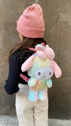 Mochila SANRIO© Arcoíris Peluche - Premavintage