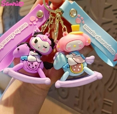 Llavero Sanrio CABALLITO MADERA silicona - comprar online