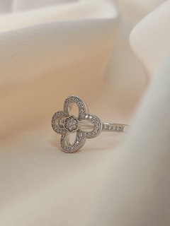 Anillo Linea Flower