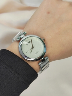 Reloj Línea Silver