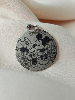 Dije Mickey & Minnie - comprar online