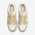 NIKE DUNK LOW TEAM GOLD na internet