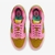 NIKE DUNK LOW PARRIS GOEBEL PLAYFUL PINK - Dark multimarcas 