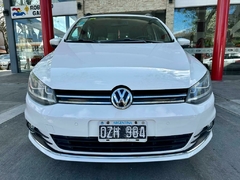 Volkswagen Suran 1.6 N 6MT Highline 2015 - comprar online