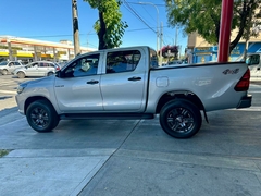 Toyota Hilux 2.4D Dx 4x4 equipada 2023