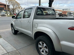 Toyota Hilux 3.0 D Sr 4x4 2014 en internet