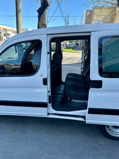 Citroen Berlingo 1.6 Hdi Mixta 5As 2018 - Roberto García Autos