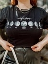 Blusa feminina plus size preta com desenhos fases da lua, tshirt preta para mulheres com frase