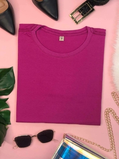 Blusa para mulher com manga curta na cor fúcsia ou rosa