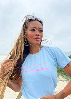 T-shirt feminina malha 100% algodão, fio 30.1 penteado, Gola de ribana e reforço ombro a ombro, Estampa silk screen a base d’ água, camiseta para mulheres do p ao plus size

Dê vida ao seu guarda-roupa: Nossas T-shirts são criadas para elevar seu look, ca