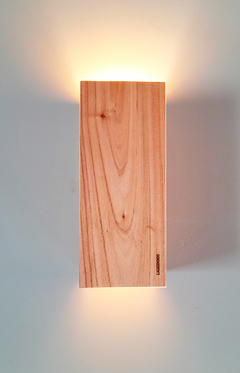 Luminaria Luz De Pared En Madera De Paraíso LIGWOOD QUBY - LIGWOOD