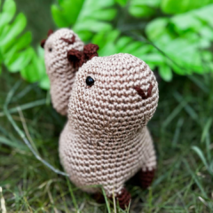 Dupla de Mãe e Filhote de Capivara em Amigurumi - comprar online