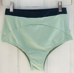 Hot Pants Bali - Azul marinho e verde água claro