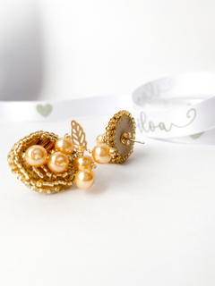 Gold earrings - comprar online