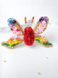 Prendedor mariposa multicolor