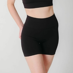 Shorts Seamless Emana Preto