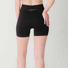 Shorts Seamless Emana Preto - comprar online