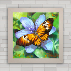 Quadro decorativo com imagem de borboleta e flor