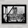 Quadro retrô com foto da construção da ponte do Brooklyn New York .