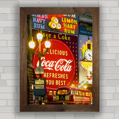 Quadro decorativo com pôster da Coca Cola em Londres .