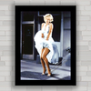 Quadro decorativo de cinema , com pôster da Marilyn Monroe vestido .