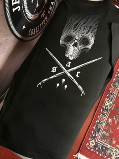 Remera Sullen "Calavera" en internet