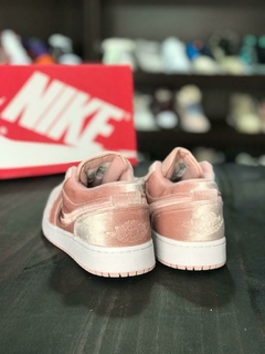 Imagen de Jordan 1 Low "Pink Velvet" G5