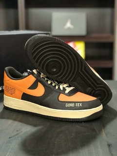 Nike "Air Force 1 GTX Magic Lamp" en internet