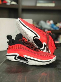 Jordan "XXXVI Low" en internet