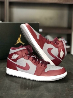 Jordan 1 Mid "Cherrywood Red" - comprar online