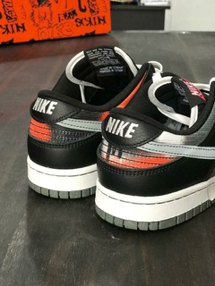 Imagen de Nike Dunk Low "Graffiti Black Red"