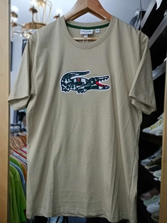 Remeras "Lacoste" en internet