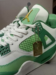 Jordan Retro 4 "First Class" G5 en internet