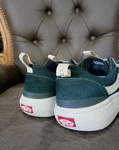 Vans "Ultrarange" en internet