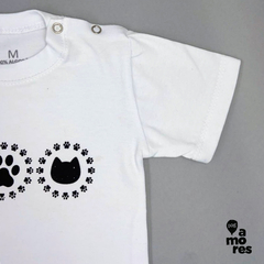 T-Shirt Carimbo Pet Localizado - Dois Amores Baby & Pet